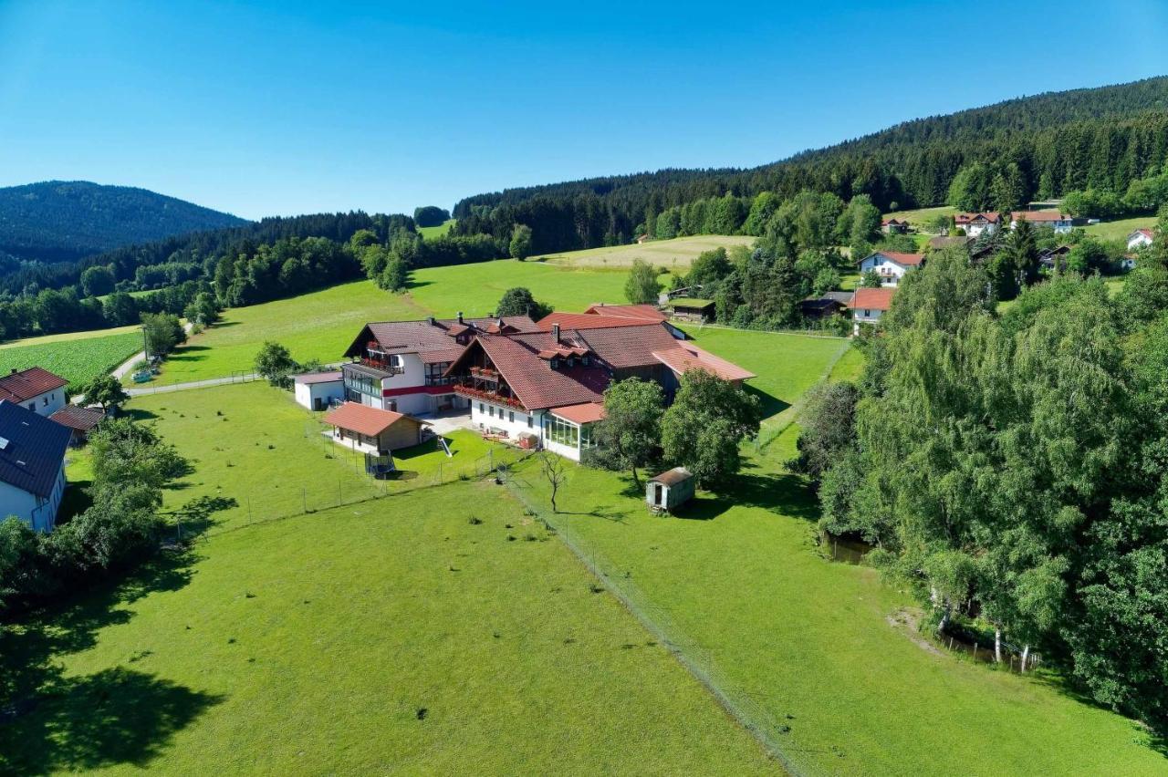 Hotel Hirschenstein Achslach Eksteriør billede